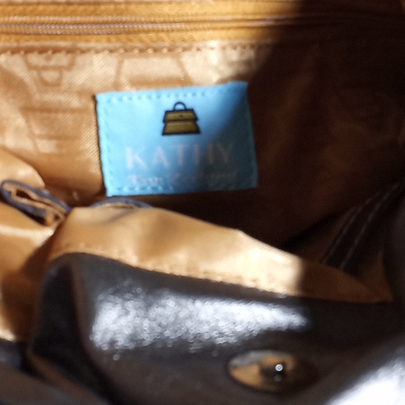 Kathy van zeeland purse - Picture 2 of 3